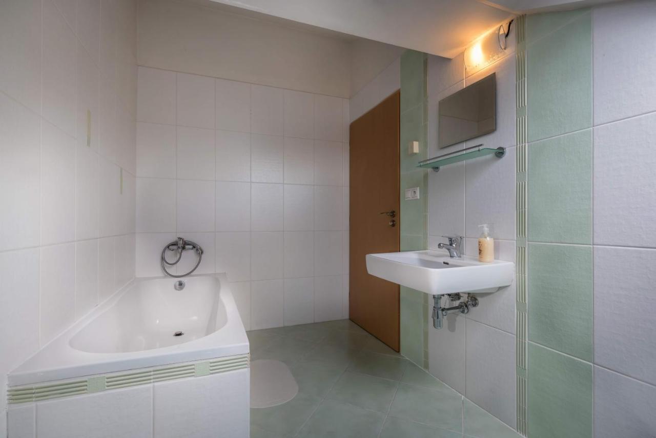 Maravar - Pivny Wellness Adults Only Liptovsky Trnovec Exterior photo